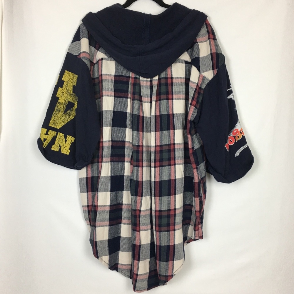 FREE PEOPLE // Oversized Plaid Hooded Shirt - Picture 3 of 7